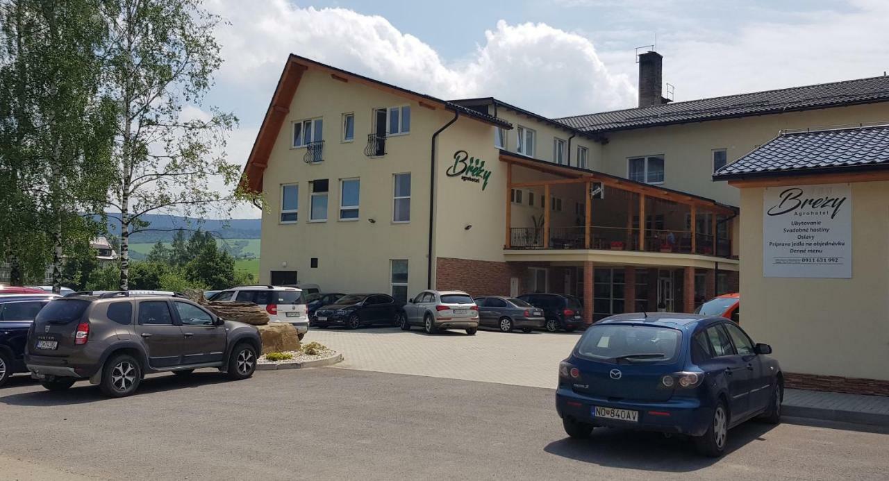 Agrohotel Tri Brezy Hrustin Exterior photo