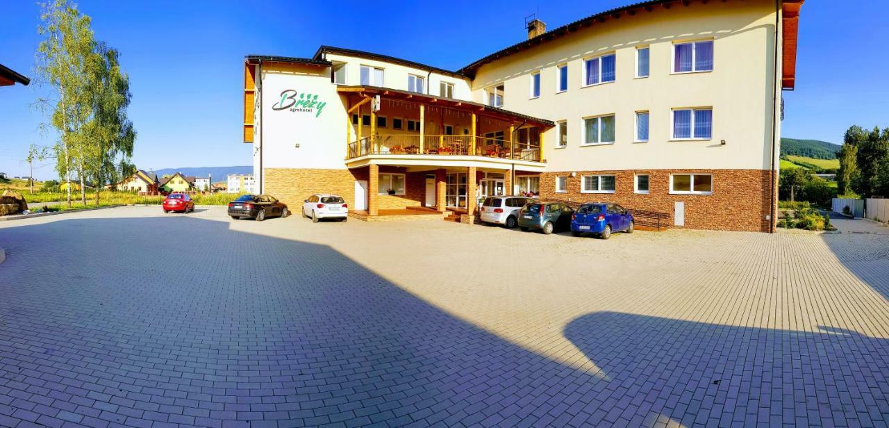 Agrohotel Tri Brezy Hrustin Exterior photo